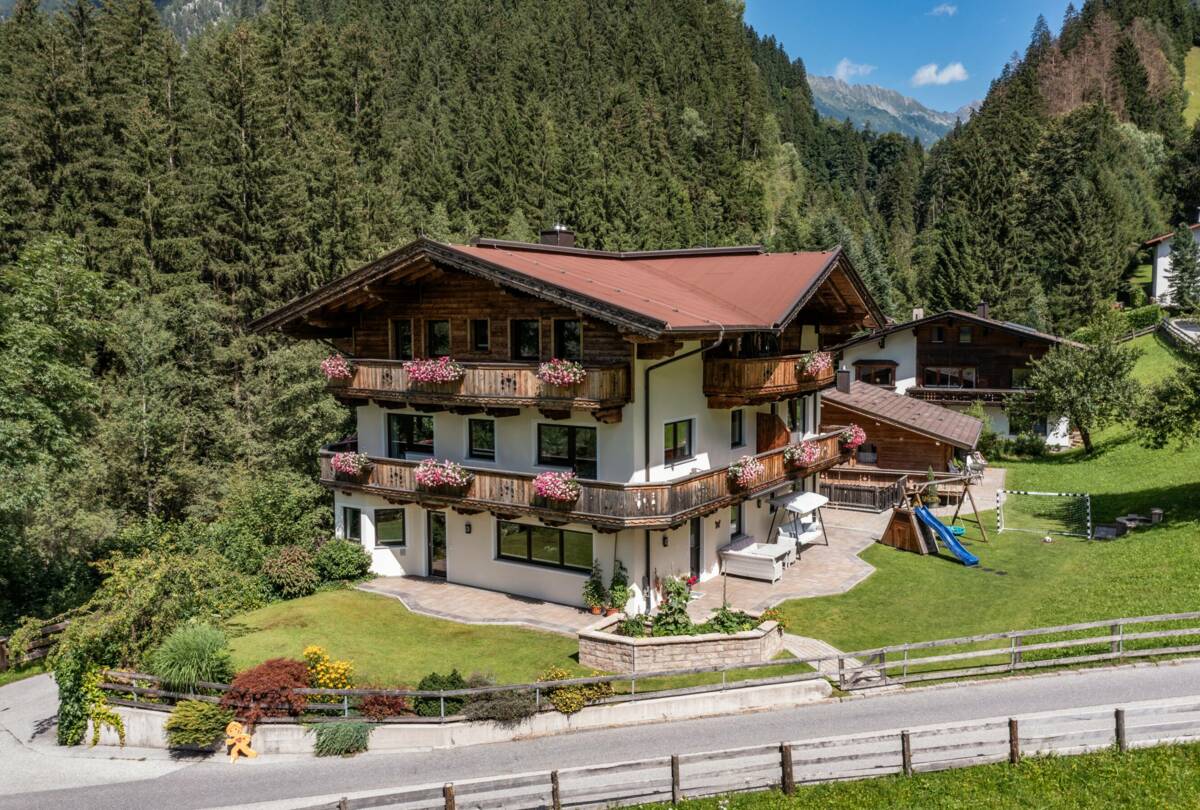 Landhaus Ifangl Mayrhofen Apartments